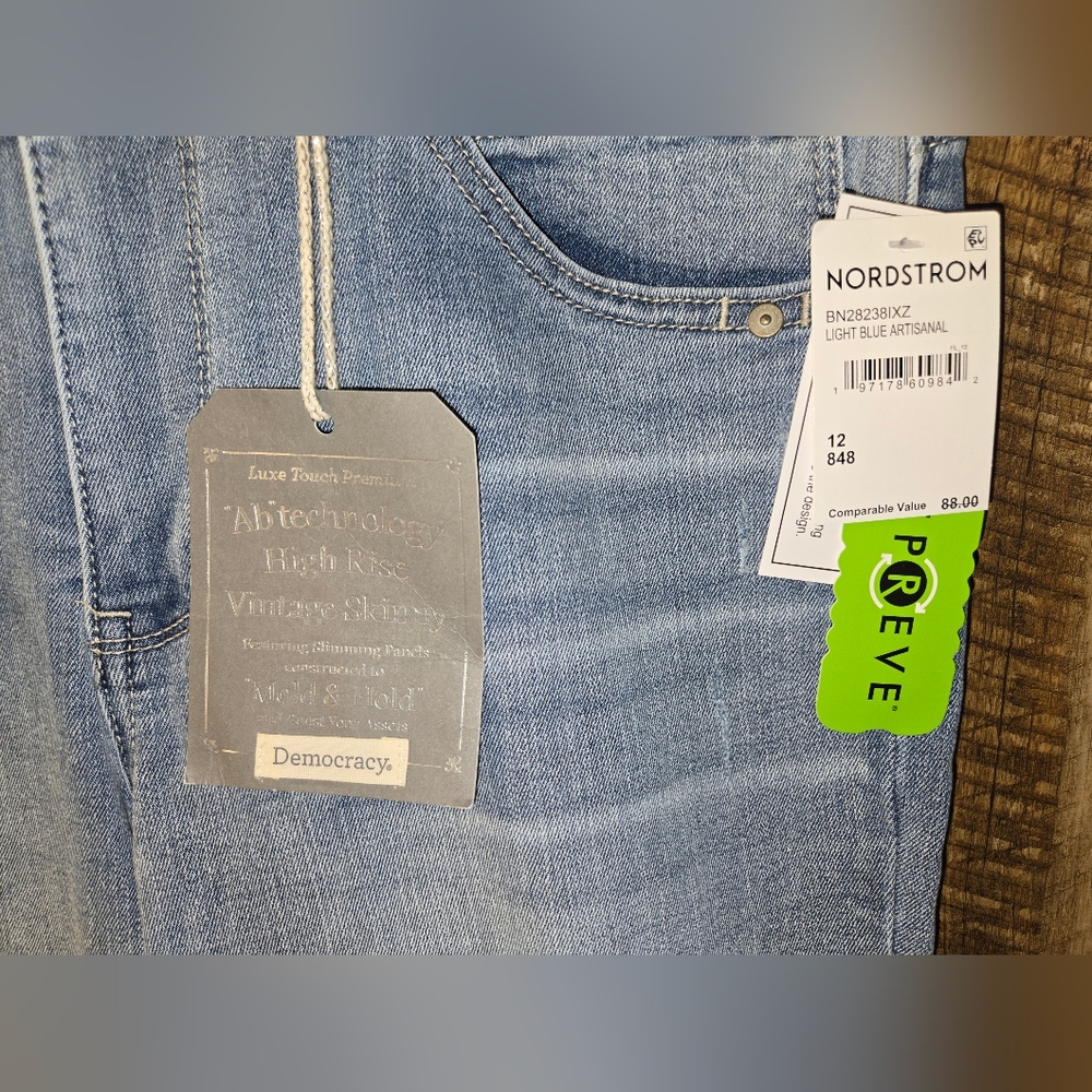 Democracy Vintage High Rise Skinny Frayed Hem Cropped Jeans - Blue Size 12 - Picture 2 of 5